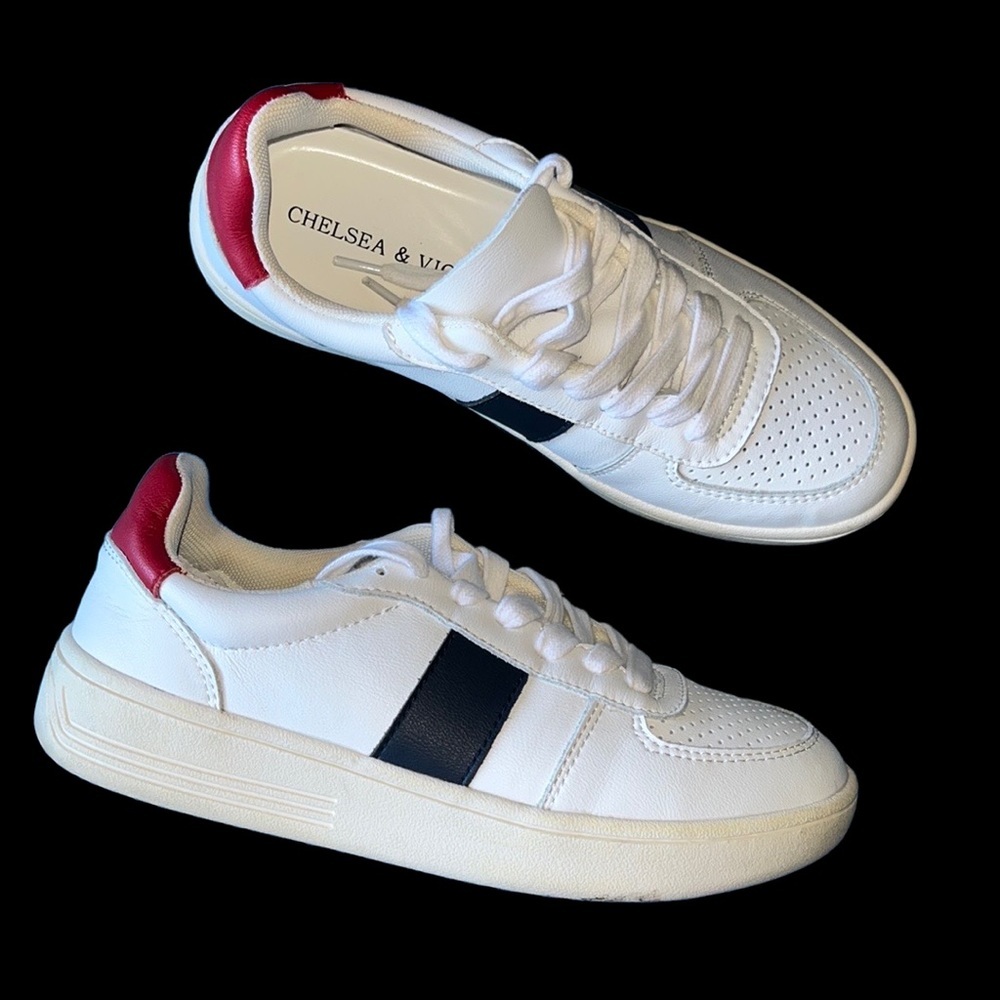 Chelsea & Violet‎ Diana Leather color White/Multi Women’s Sneakers size 7.5